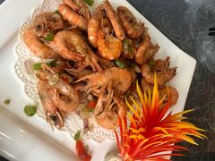 油闷基围虾-龙香居海鲜浑锅家常菜·特色驴肉