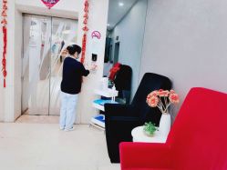 -卓玥国际月子会所(罗山路店)