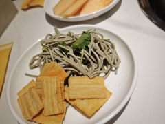 -犇鼎牛潮汕牛肉火锅(新辰里学清路店)