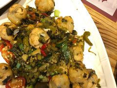 酸菜炒汤圆-兔槽江湖菜·重庆璧山兔(水围店)