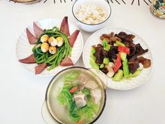 -天鹅到家·保姆月嫂育儿嫂(总店)