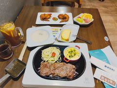 -豪客来牛排(空港华联店)