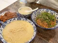 青椒肉丝拌面-鱼汤面