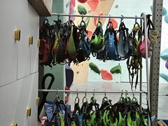 -蓝天攀岩-青少年训练(罗湖益田假日广场店)