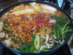 部队锅-MI WU FACTORY米屋美食工厂餐厅(绿地店)