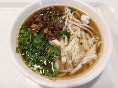 -花溪王记牛肉粉(四季花溪商场店)