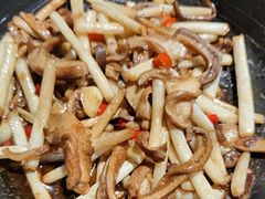 -黄泥岗·地道湖北菜(奥特莱斯店)