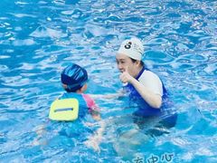 -Swim斯卫姆国际儿童游泳中心(红博中央公园店)