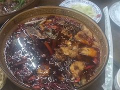 -一品红烧鸭特色川菜(三岔湖店)