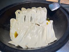 -屯老二农家铁锅炖(奥运村店)