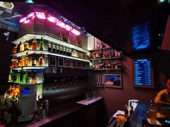 -TASTE ROOM Bar
