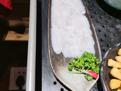 -洪氏嗨捞·广东猪肚鸡·椰子鸡火锅(西咸万象城店)