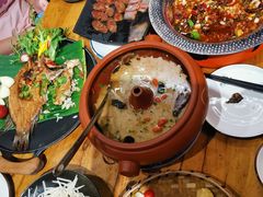 -老滇山寨•云南特色菜•地方菜•民族风情歌舞表演(金碧店)