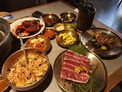 -草家酱蟹炭火烤肉店(珲春南路一店)