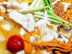 -山城外·非遗酸菜鱼(财富中心店)