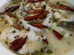 -江渔儿酸菜鱼·拔草餐厅(虎门君乐汇店)