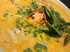 -大头虾越式风味餐厅(光明广场店)