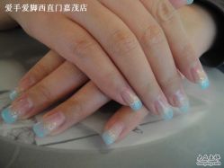 爱手爱脚-摩睫+皮肤管理·科学美容中心