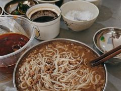 -正宗杨记普洱酸醋米线(总店)