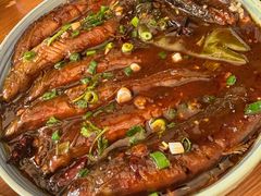 酱焖泥鳅鱼-五谷粮煎饼卷大葱(景星店)