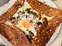 鸡蛋蘑菇熏肉荞麦可丽饼-RAC BAR(安福路店)