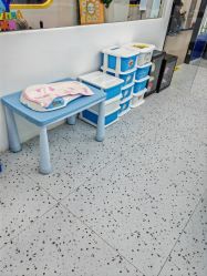 -熊小米专业儿童游泳馆