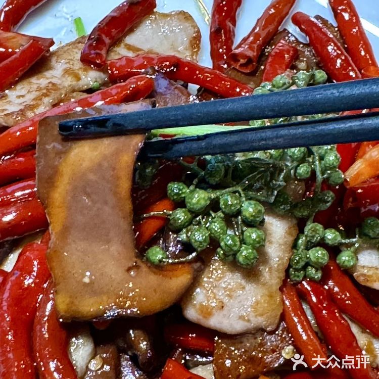 京城烤鸭这么卷了吗?!美食攻略必打卡