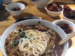 -越洋肖氏老米线(杨家坪店)