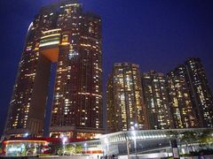 -香港ELEMENTS圆方