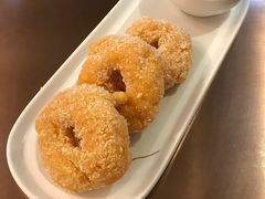 炸虾饼配泰国梅子酱-帕蓝·暹罗料理(大学路店)
