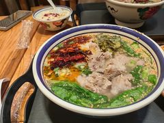 -云阿蛮云南生烫牛肉米线(奉贤路店)