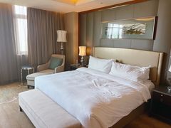 -天津京基皇冠假日酒店