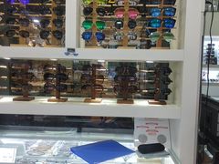 -广州宝岛眼镜武汉和光眼镜市场西区店