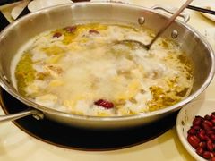 -一席地·本地鸡窝·杭帮鸡火锅(萧山银隆百货店)