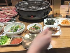 -青瓦餐厅·生鱼片·韩园烤肉(西塔店)