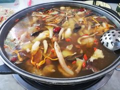 野生菌土鸡火锅-野菌王•养生汤锅•野生菌火锅(大理漾濞路店)
