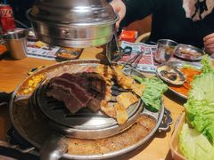 -青瓦炭韩潮烤肉(花园道店)
