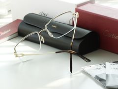 -目艮眼镜SHOWROOM(品牌集合店)