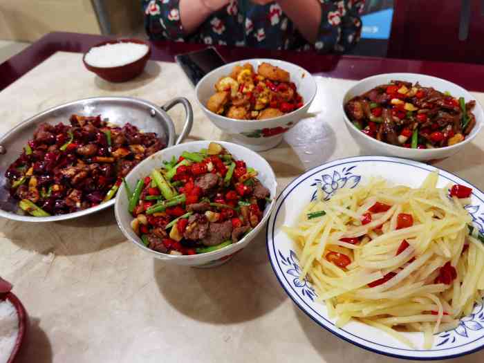 老游独一佳湘菜馆(高新四路店)-"#独一佳湘菜馆# 独一佳一直是我的最