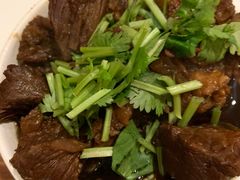 -清真吴记门钉肉饼·喜多利