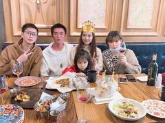 -I HOLIC艾豪丽披萨(KKone店)
