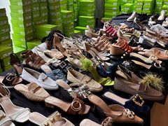 -广州周大福金融中心