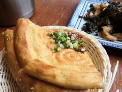 阿布拉手搓馕-汤河清真餐馆