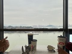 -必胜客(海滨店)