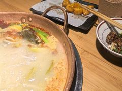 -洱火云南酸菜牛肉火锅(石景山当代商城店)