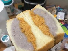 -沁屋面包店(人民东路店)