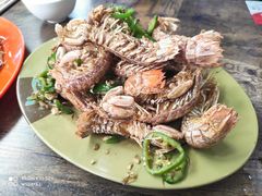 椒盐濑尿虾-贞姨美食·老字号海鲜大排档