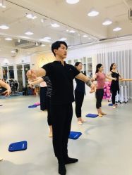 -深舞形体民族舞蹈工作室