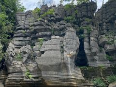 -梭布垭石林景区