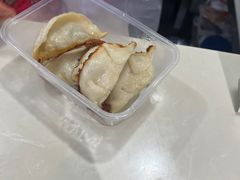 -黄阿姨锅贴大王(万航渡路店)